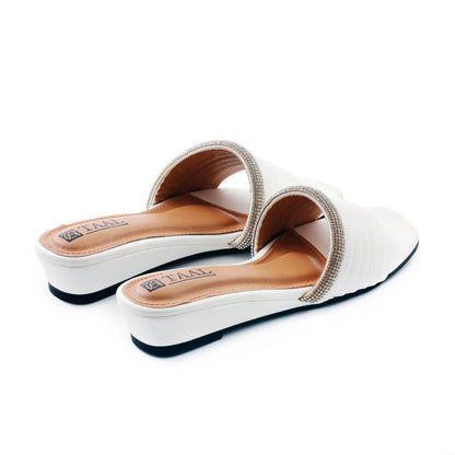 Bronti White Women Slippers