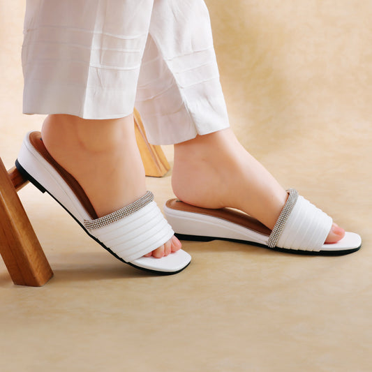 Bronti White Women Slippers