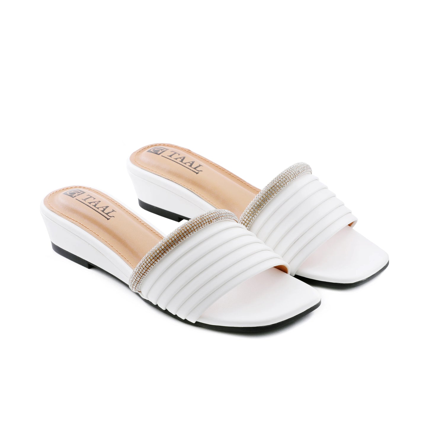 Bronti White Women Slippers