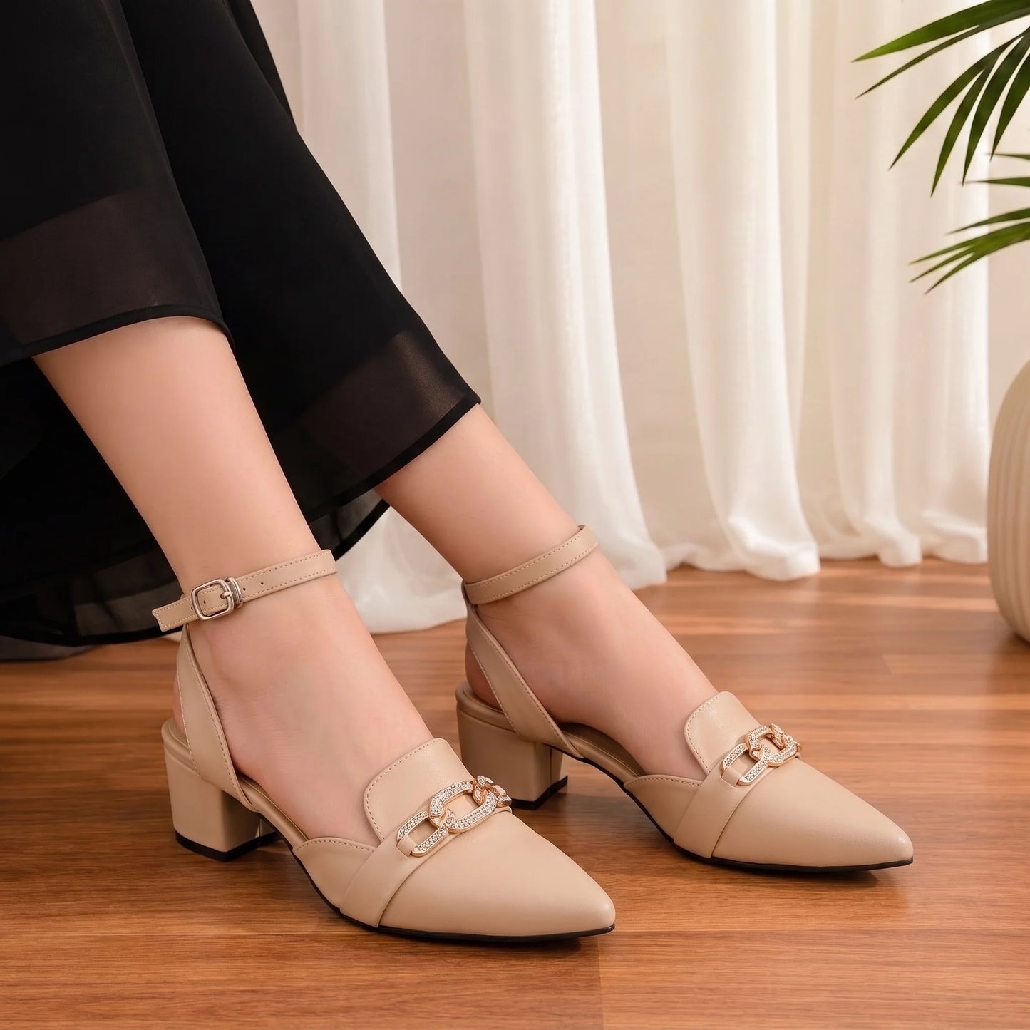 Delphi Skin Women Sandal