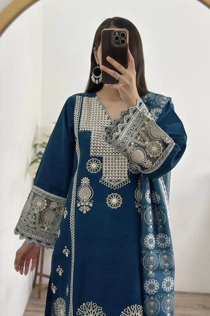 Larisa Zinc Embroidered 3Pcs