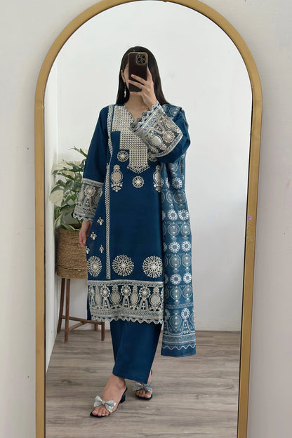 Larisa Zinc Embroidered 3Pcs