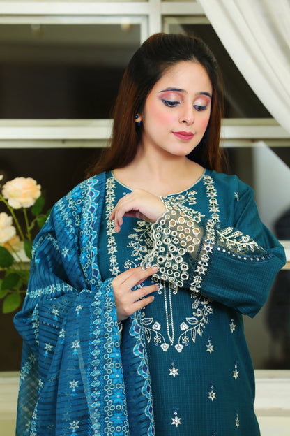 Ofeliya Zinc Embroidered 3Pcs