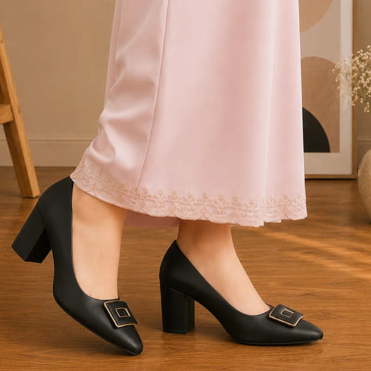 Onic Black women court shoes