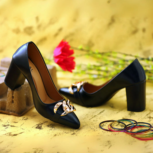 Shackle-II Black women court shoes